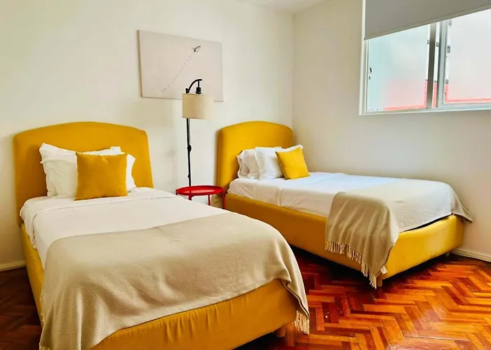Fast Wifi, Beautiful Ph Steps Away From Masaryk
